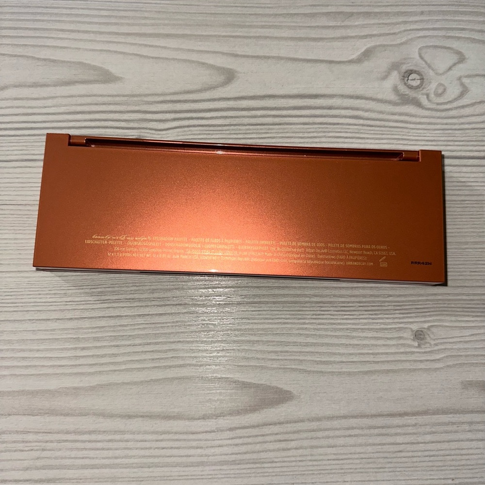 Urban Decay Naked Heat Palette - Copper & Gold Ombre - Picture 2 of 5